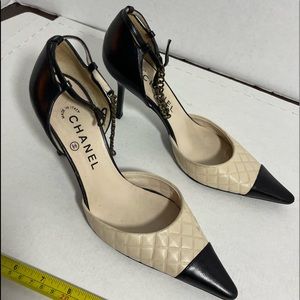 Chanel ankle chain size 38 fits like US size 8